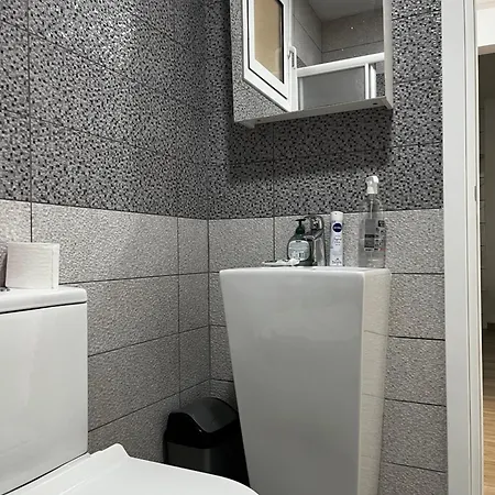 Lilian Apartment